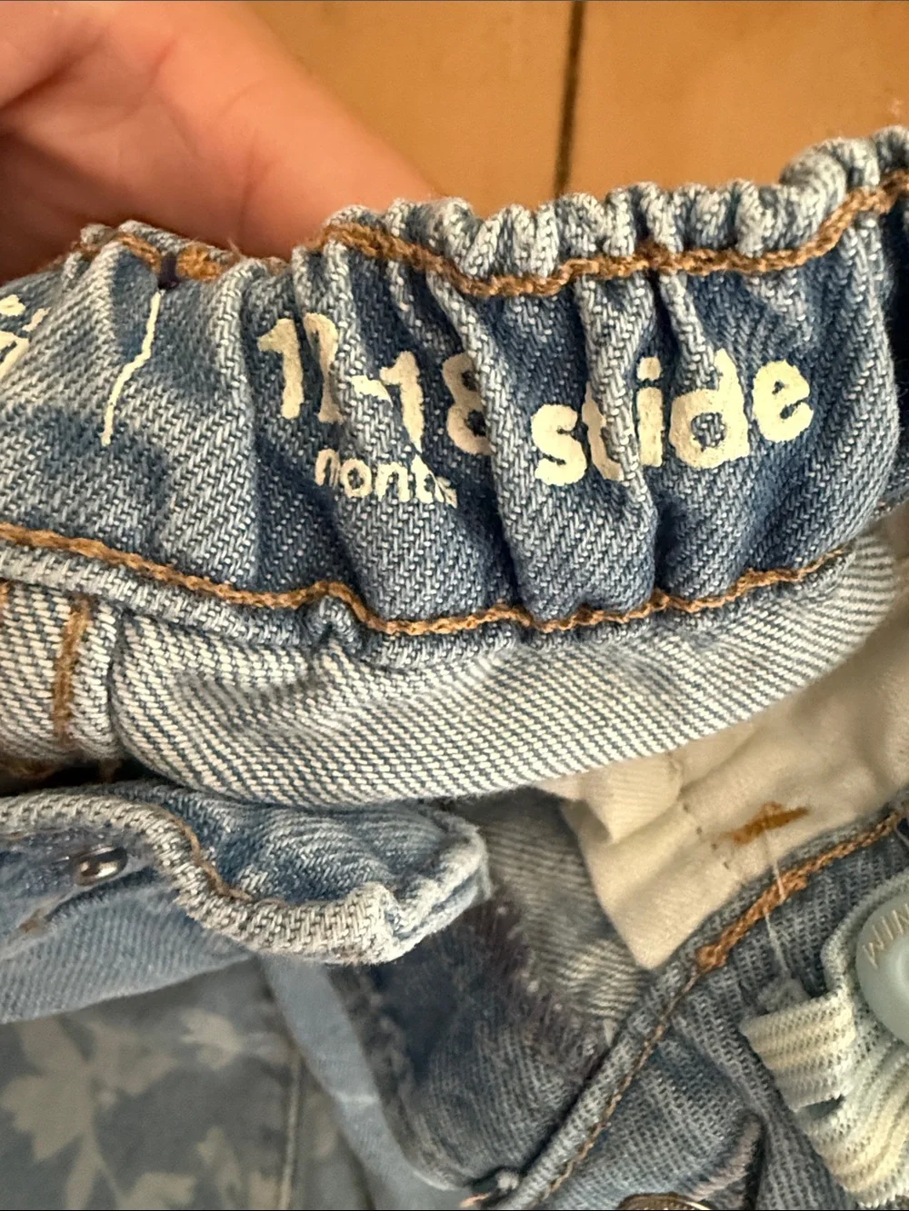 Baby gap girls 12-18M stride floral jeans excellent condition only worn once